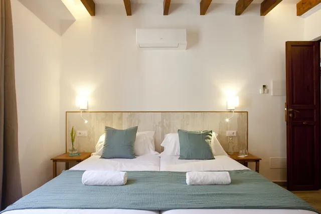 غرفة ثلاثية، CASAL DE PETRA ROOMS & POOL 1/10
