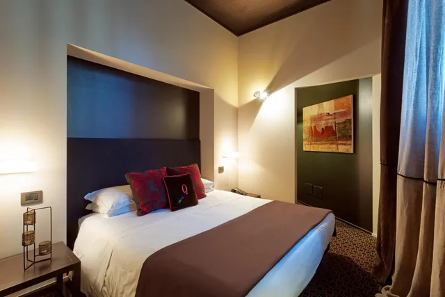 جناح ديلوكس، Charming House i Qs 1/2