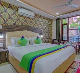 غرفة ديلوكس، Treebo Roshan House 1/4