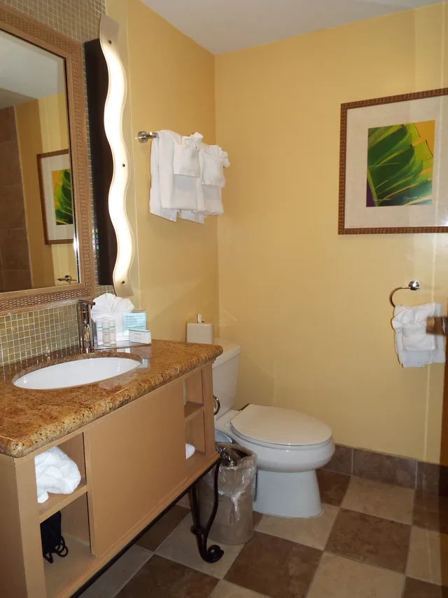 Study, King Bed, Garden View, Sofa, Balcony، Hampton Inn Key Largo 4/4