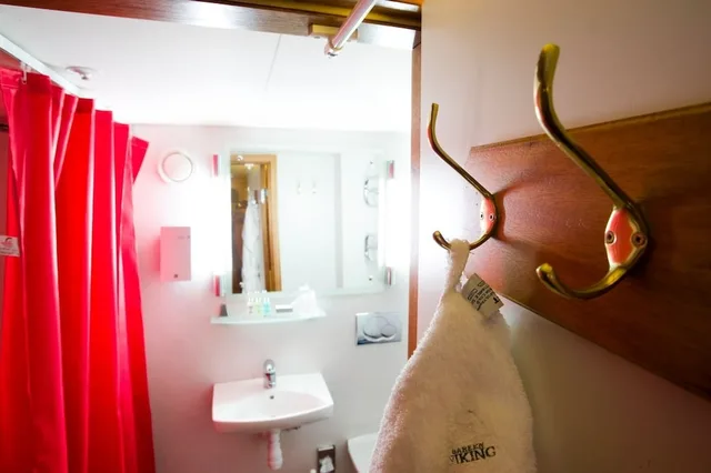 غرفة قياسية بسرير كينج، Barken Viking by Dialog Hotels 4/5