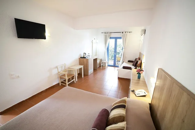 غرفة سوبيريور بسرير مزدوج مع أريكة، Elpida Village 7/10