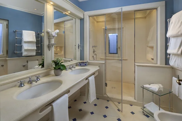 Suite, Queen Bed, Garden or River View، Villa La Massa 9/11