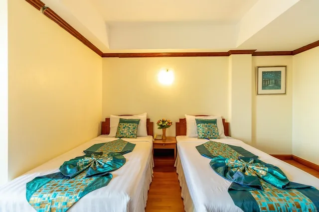 غرفة سوبيريور بسرير كينج بشرفة، Chomsin Hua Hin Hotel 3/10