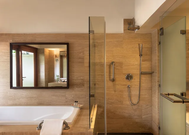 Beach Villa, Deluxe, King Bed, Ocean View, Taj Coral Reef Resort and Spa 7/9