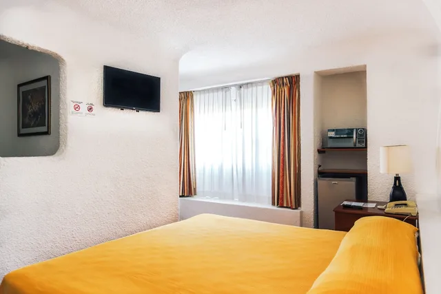 Junior, King Bed, Antillano Hotel 4/7