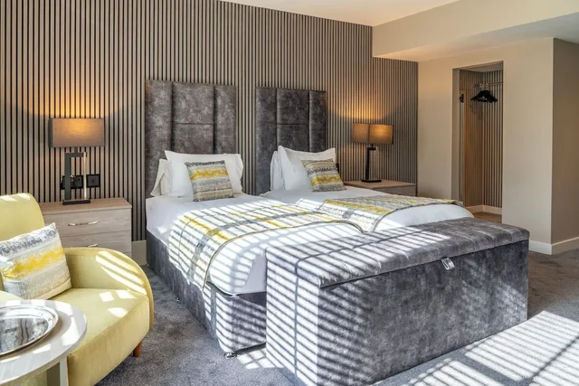 غرفة تنفيذية بسريرين منفصلين، Daresbury Park Hotel 2/6