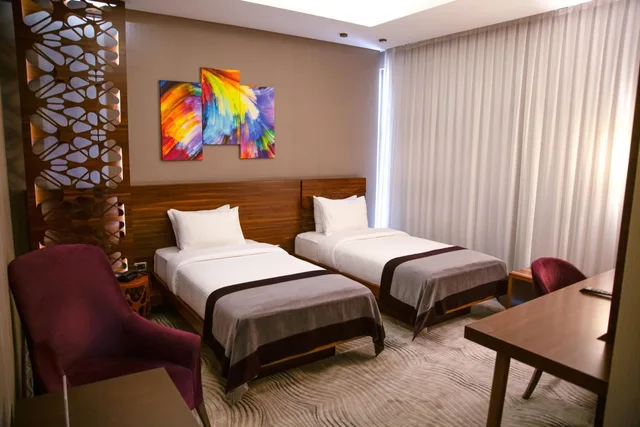 غرفة قياسية بسرير مزدوج أو سريرين منفصلين، Gold Majesty Hotel 2/5