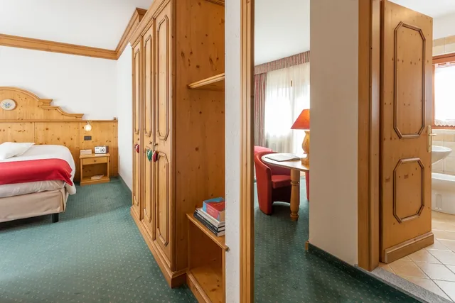 Deluxe, King Bed, La Vallee Blanche Hotel 10/10