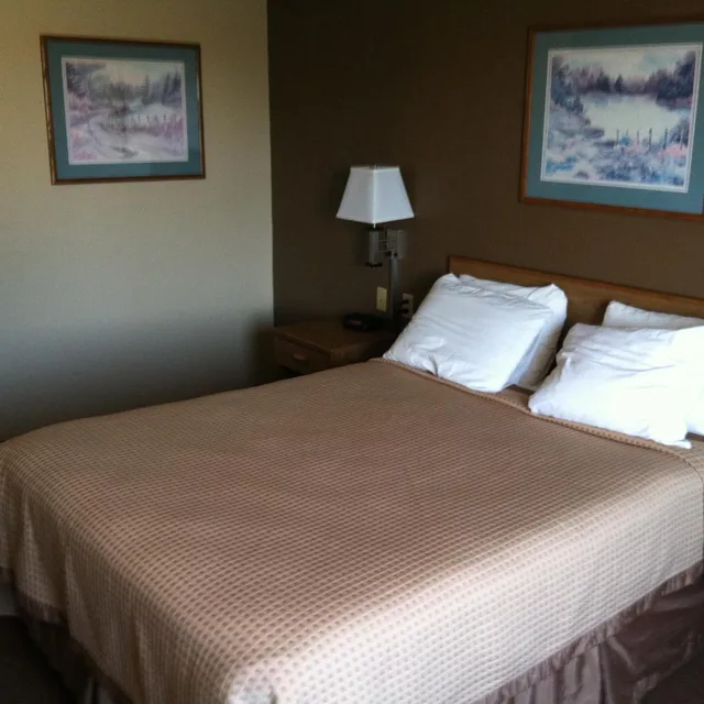 جناح ديلوكس بسرير كينج، Days Inn by Wyndham Worthington 2/5