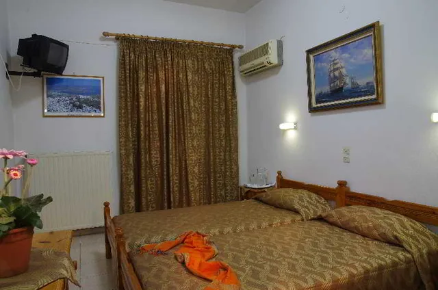 Room, Double or Twin Bed, Garden View, Effie 1/1