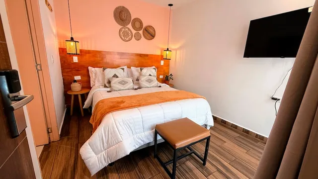 غرفة تقليدية بسرير كوين بشرفة، La Martina Boutique Hotel 2/6