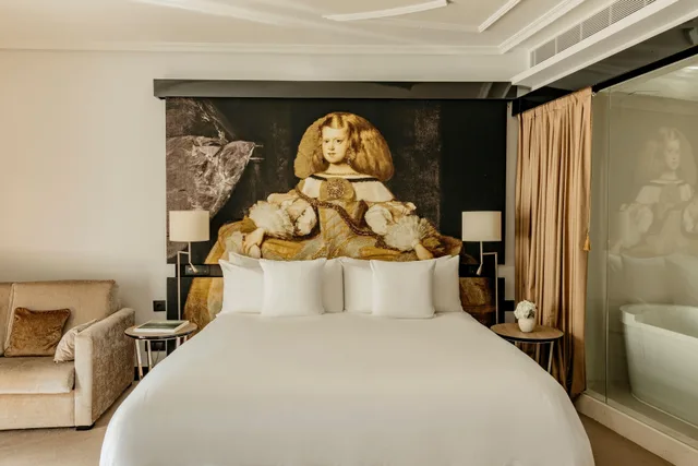 Connecting, Junior Suite, King Bed, Palacio de Los Duques Gran Melia 2/2