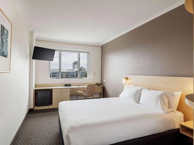 غرفة بسرير كينج، IBIS SYDNEY OLYMPIC PARK 1/4