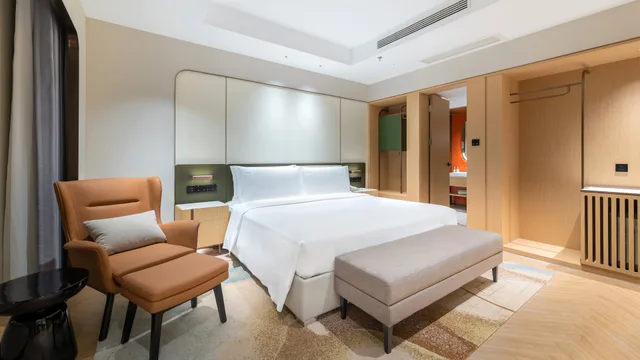 جناح بسرير كينج بغرفة نوم واحدة في طابق مرتفع، Holiday Inn Chongqing Guanyinqiao 2/3