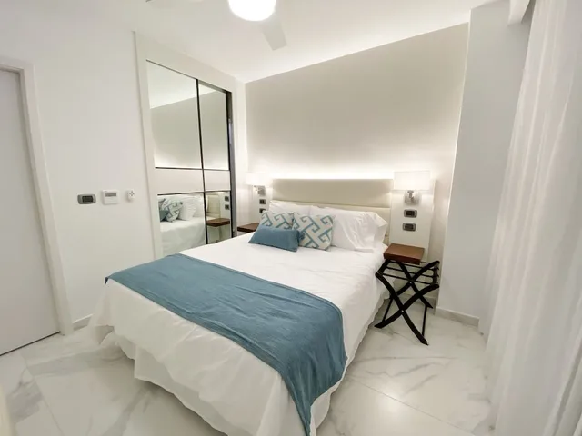 شقة حصرية بسريرين مزدوجين بإطلالة على المسبح بشرفة بغرفتي نوم مع أريكة، Xeliter Cana Rock Punta Cana 4/9