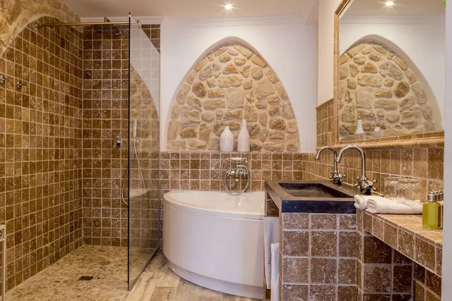 Superior, Suite, King Bed, Hot Tub, Hotel Abaco 2/2