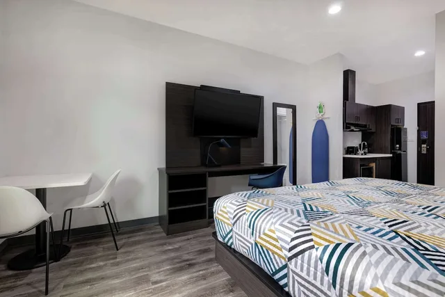 Studio, Double Bed, Studio6 Katy, TX – Energy Corridor 2/5