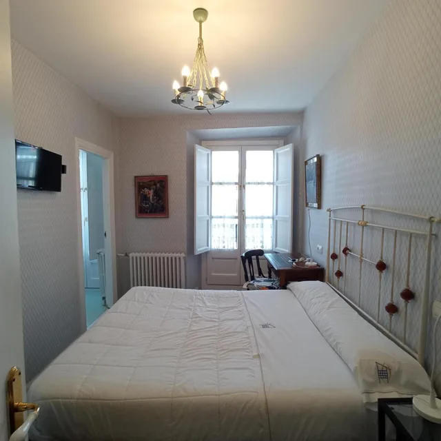غرفة بسريرين منفصلين، Hotel Ormazabal 2/8