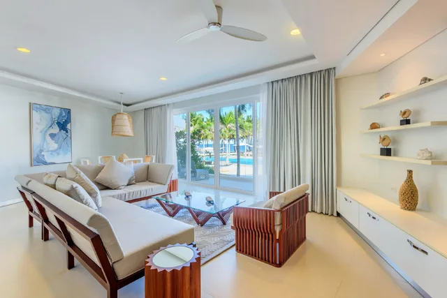 جناح بريميير بسرير كينج بإطلالة على المسبح بغرفة نوم واحدة، Aqua Boracay 1/1