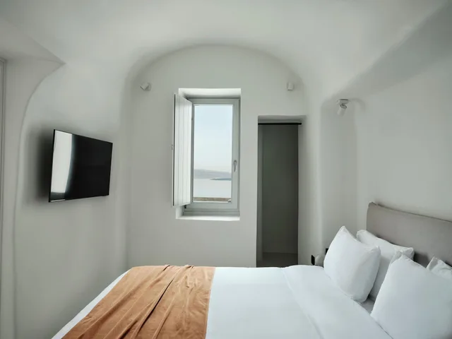 Two Bedroom Suite with Infinity Pool، Andronis Boutique Hotel 1/2
