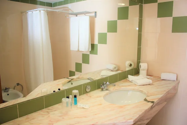 دوبلكس بسريرين منفصلين بغرفة نوم واحدة مع أريكة، Ourabay Apartment 3/4