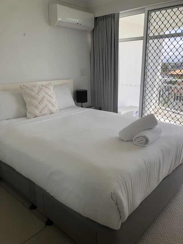 2 Bedrooms, Superior, Queen and Twin Beds, Water Front، Atrium Resort 1/2
