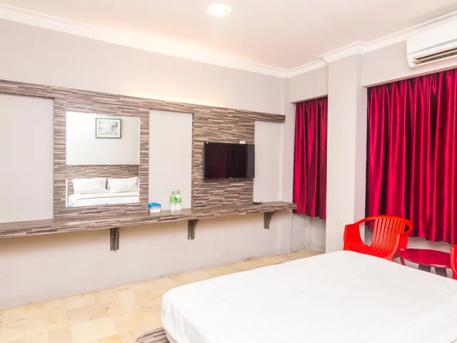 غرفة قياسية بسرير مزدوج، OYO 1896 Kita Hotel 2/5