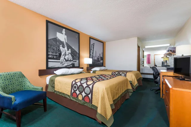 غرفة بسريرين مزدوجين، WestSpring Inn - Westlake Cleveland 1/1