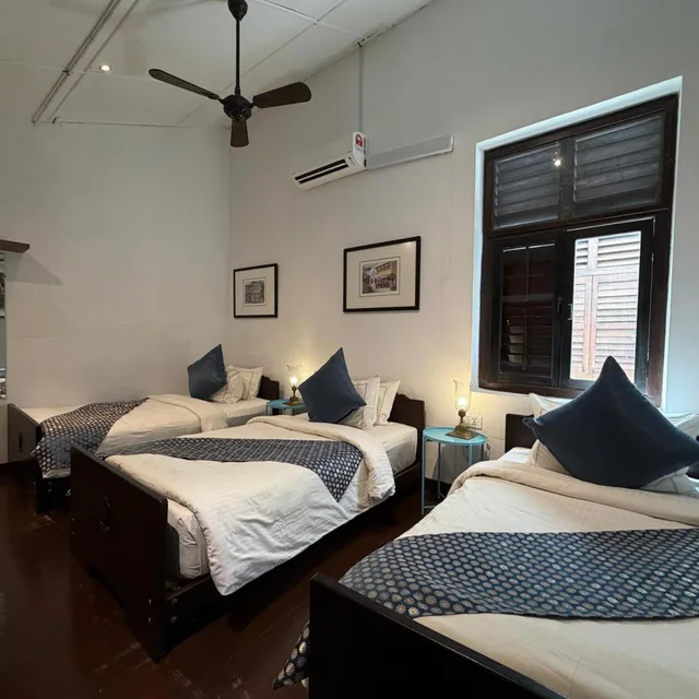 غرفة ثلاثية، MUSEUM HOTEL 2/10