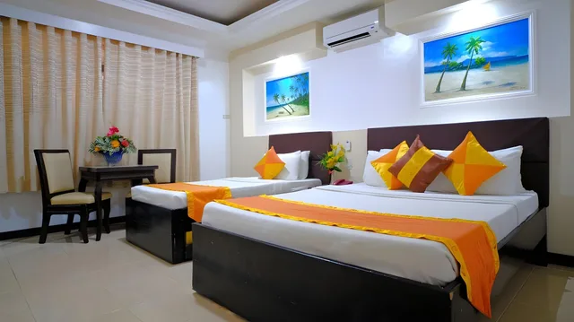 غرفة ديلوكس ثلاثية، Boracay Holiday Resort 1/2