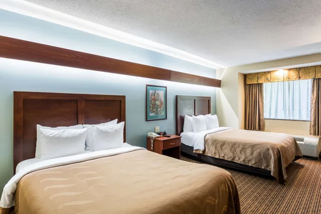Standard, 2 Queen Beds, Quality Inn Chester - South Richmond 2/3