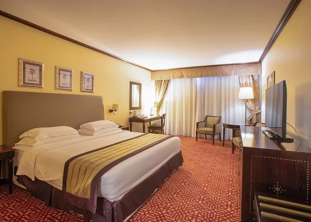 غرفة قياسية بسريرين منفصلين بإطلالة على المدينة، Dar es Salaam Serena Hotel 5/10