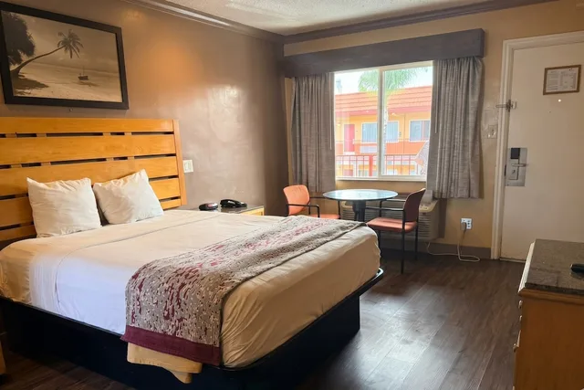 غرفة بسرير كوين لذوي الإعاقة، Om Park Inn and Suites El Cajon near San Diego 17/26