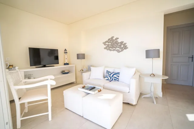 Executive, Suite, Marpunta Resort 3/4