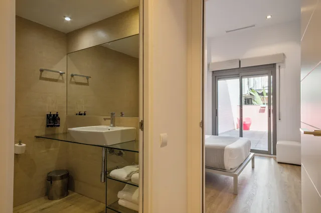 Family, House, Lugaris Rambla 9/10