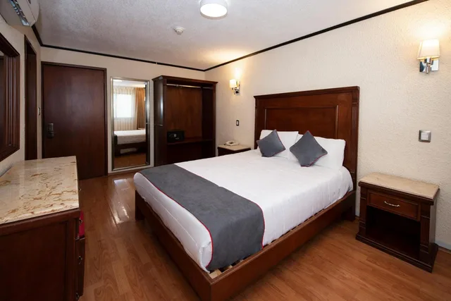 غرفة قياسية، Hotel Senorial 1/5