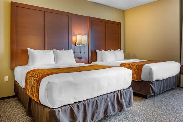 جناح بسريرين كوين، Comfort Inn & Suites Boise Airport 2/3