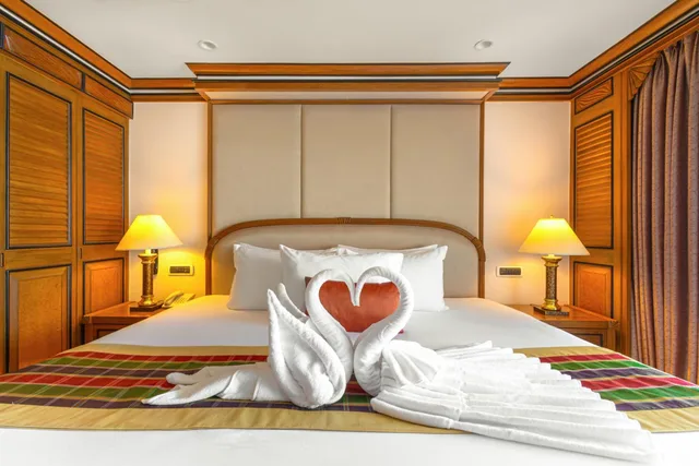 1 Bedroom, Regency, Suite, King Bed، Royal Cliff Grand Hotel 7/10