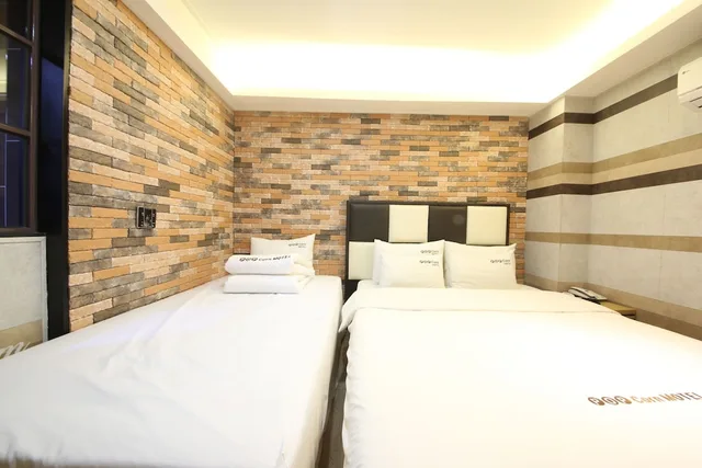 غرفة بريميوم بسريرين منفصلين وسرير كينج وسرير فردي، Busan Station Popcorn Hotel 1/4