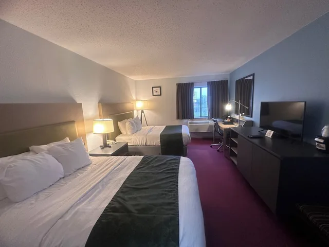 غرفة قياسية بسريرين مزدوجين، Pictured Rocks Inn & Suites 2/6