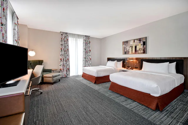 غرفة بسريرين منفصلين لذوي الإعاقة، Hilton Garden Inn Kalamazoo Downtown 2/3