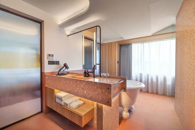 غرفة بريميير بسرير كوين، United Taipei Hotel 8/8