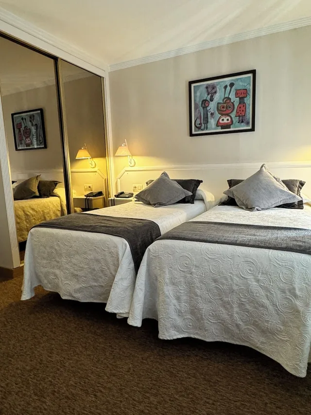 غرفة قياسية بسرير مزدوج، Nest Style Santiago 1/10