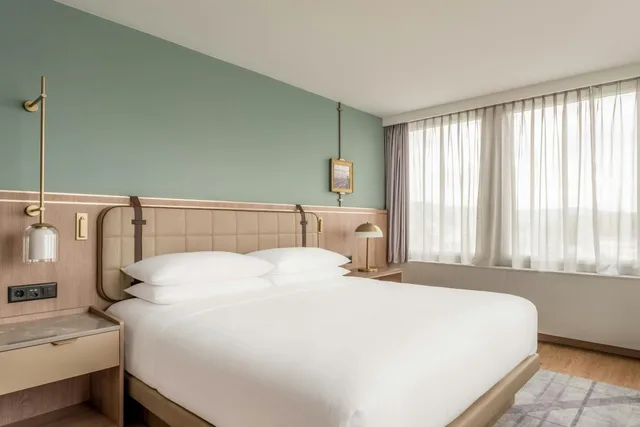 جناح كلوب جونيور مع دخول صالة النادي، Zurich Marriott Hotel 3/10