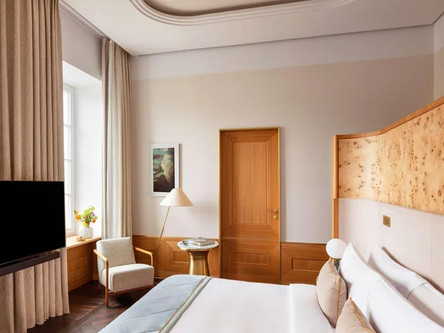 Prestige, Suite, RAFFLES EUROPEJSKI WARSAW 2/3