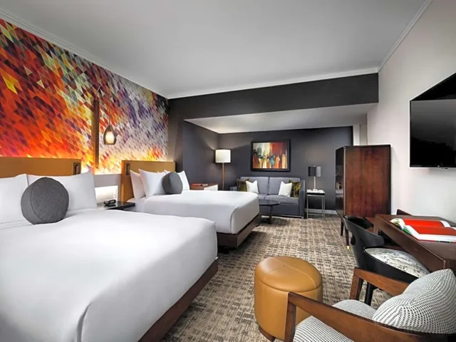 غرفة بسريرين كوين، Fairmont The Queen Elizabeth 1/3