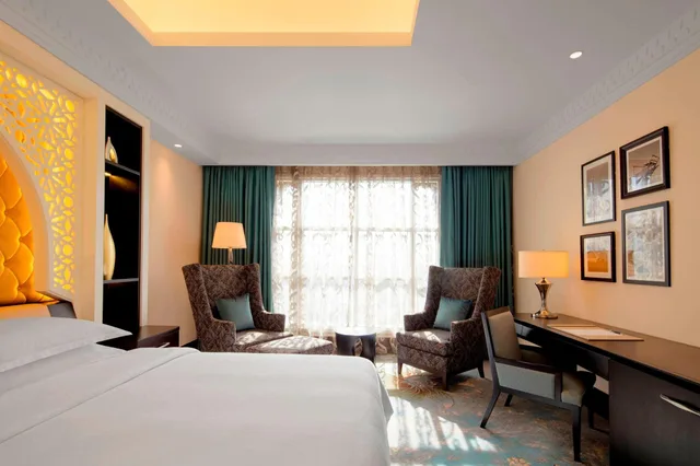 Deluxe, Double Bed, Sheraton Sharjah Beach Resort Spa 1/6