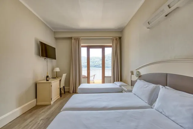 غرفة قياسية بسرير مزدوج، Hotel Bazzoni And Du Lac 1/3