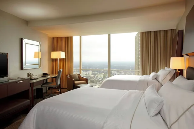 غرفة تقليدية بسريرين كوين، The Westin Peachtree Plaza Atlanta 1/10